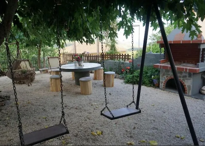 My Home, 2 Bedroom House With Bbq And Garden Nyaraló *