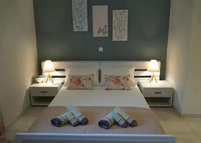 My Home, 2 Bedroom House With Bbq And Garden Divaráta